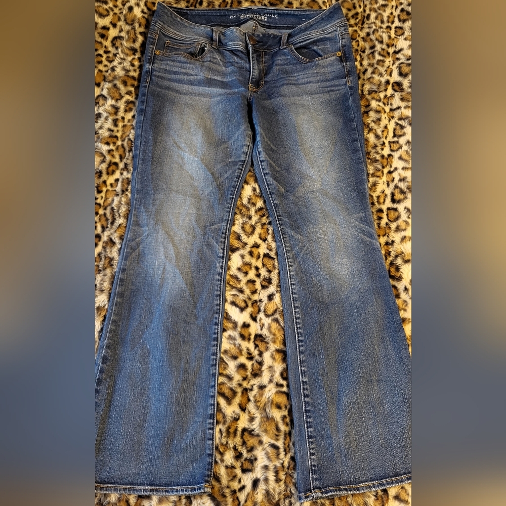 American Eagle Womens Jeans Size 14 Reg Kick Boot Stretch Medium Wash EXCELLENT